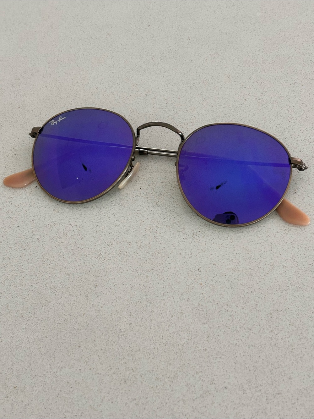 Ray-Ban Round Metal Sunglasses with Purple-Blue Mirrored Lenses